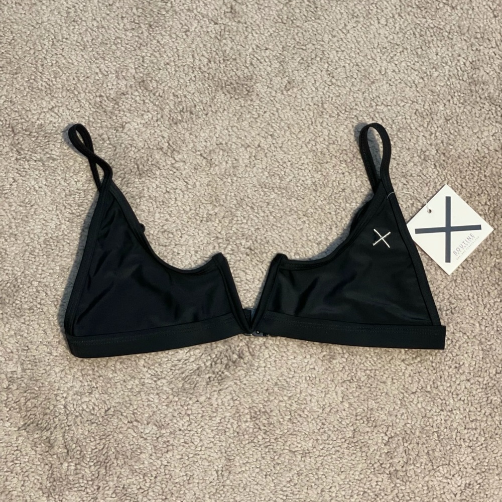 BoutineLA V-Cut Bikini Top